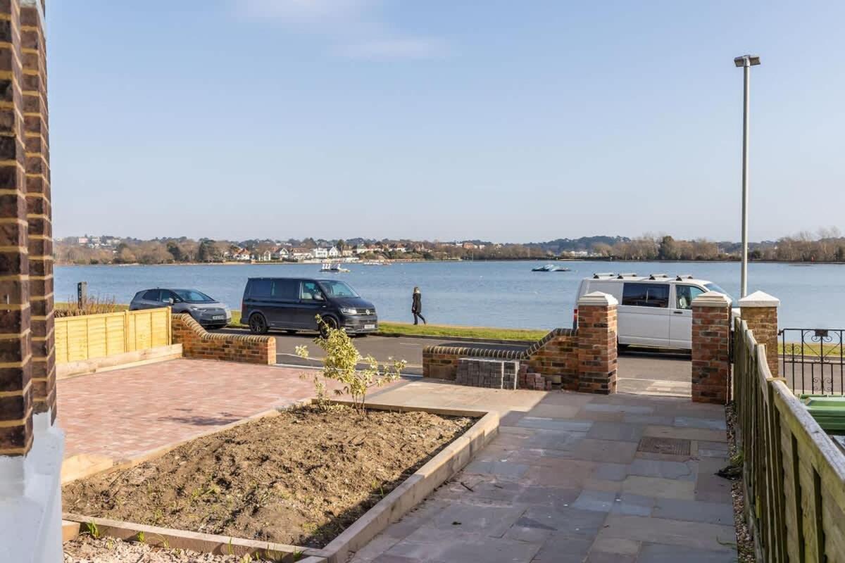 Park Lake View Poole Exterior photo